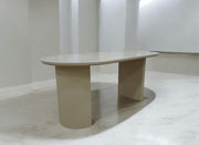 TABLE REPAS CALYPSO EFFET TRAVERTIN / PIEDS BEIGE