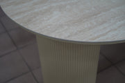 TABLE REPAS CALYPSO EFFET TRAVERTIN / PIEDS BEIGE