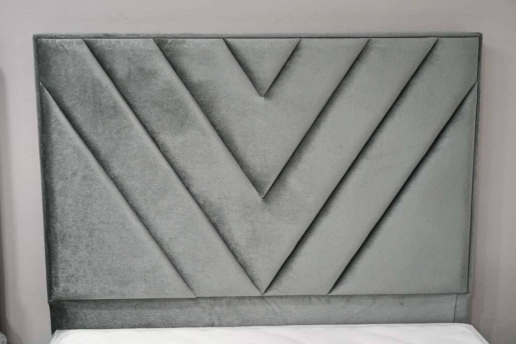 LIT COFFRE ELMAS GRIS / PIEDS ARGENTÉ